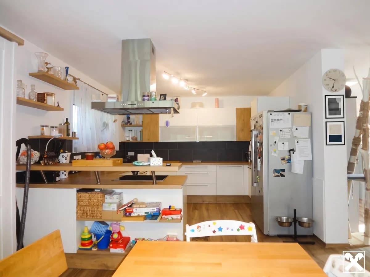 5-Zimmer-Haus kaufen in Neunkirchen – 147 m², € 490.000 – Bild 10 von 18