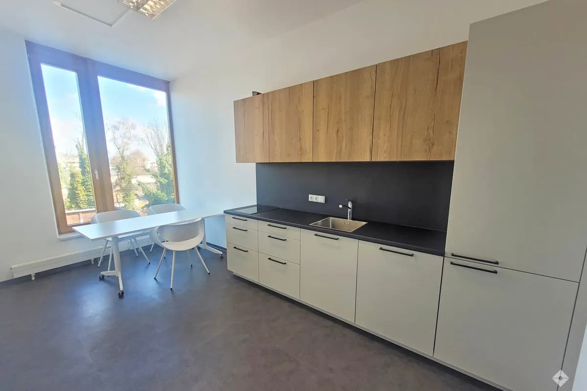 Gewerbeimmobilie mieten in Salzburg Stadt – 101 m², € 1.638 – Bild 4 von 12