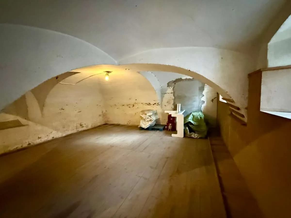 Gewerbeimmobilie mieten in Graz – 52 m², € 349