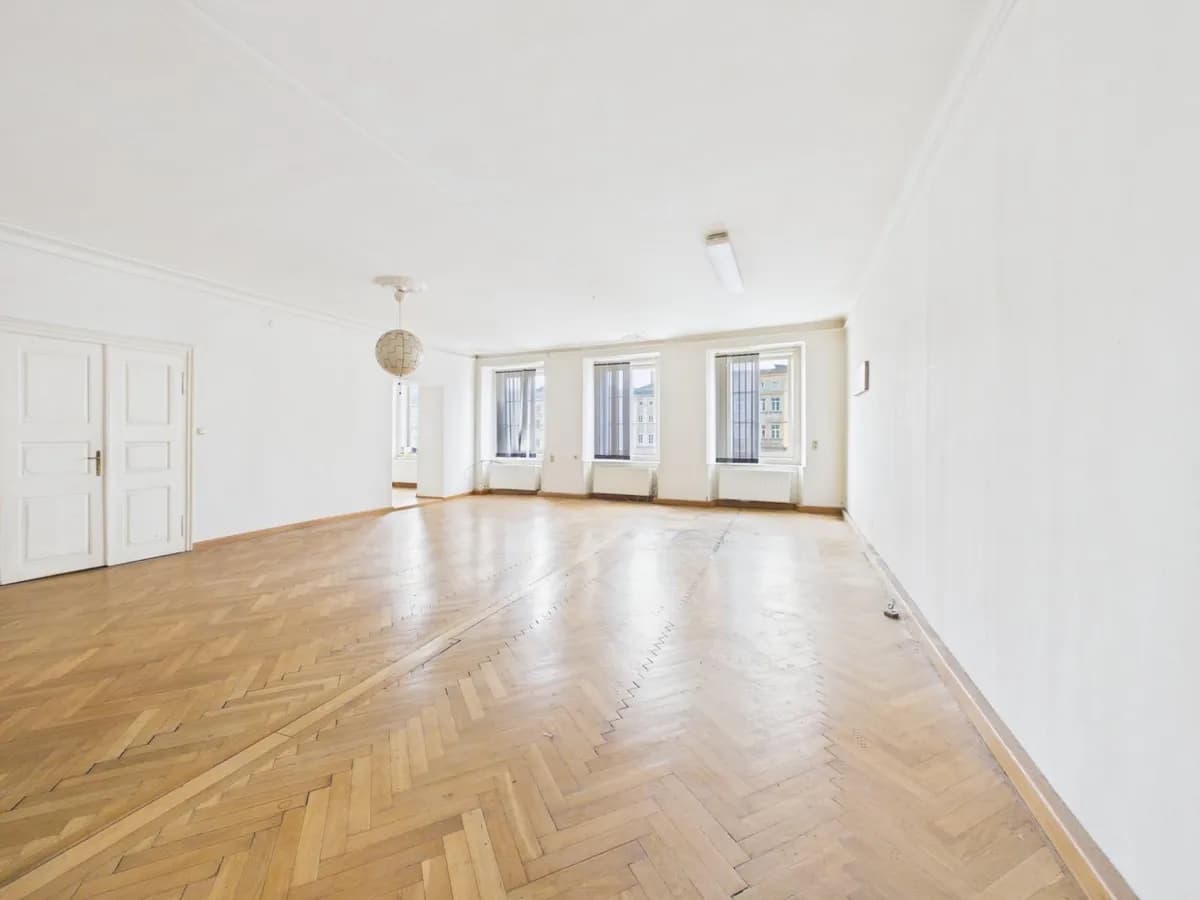 4-Zimmer-Gewerbeimmobilie mieten in Linz – 169 m², € 2.457 – Bild 1 von 8