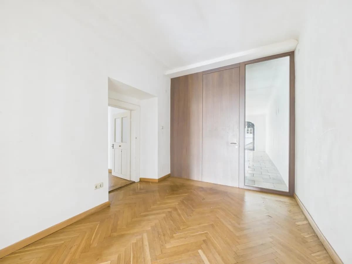4-Zimmer-Gewerbeimmobilie mieten in Linz – 169 m², € 2.457 – Bild 8 von 8