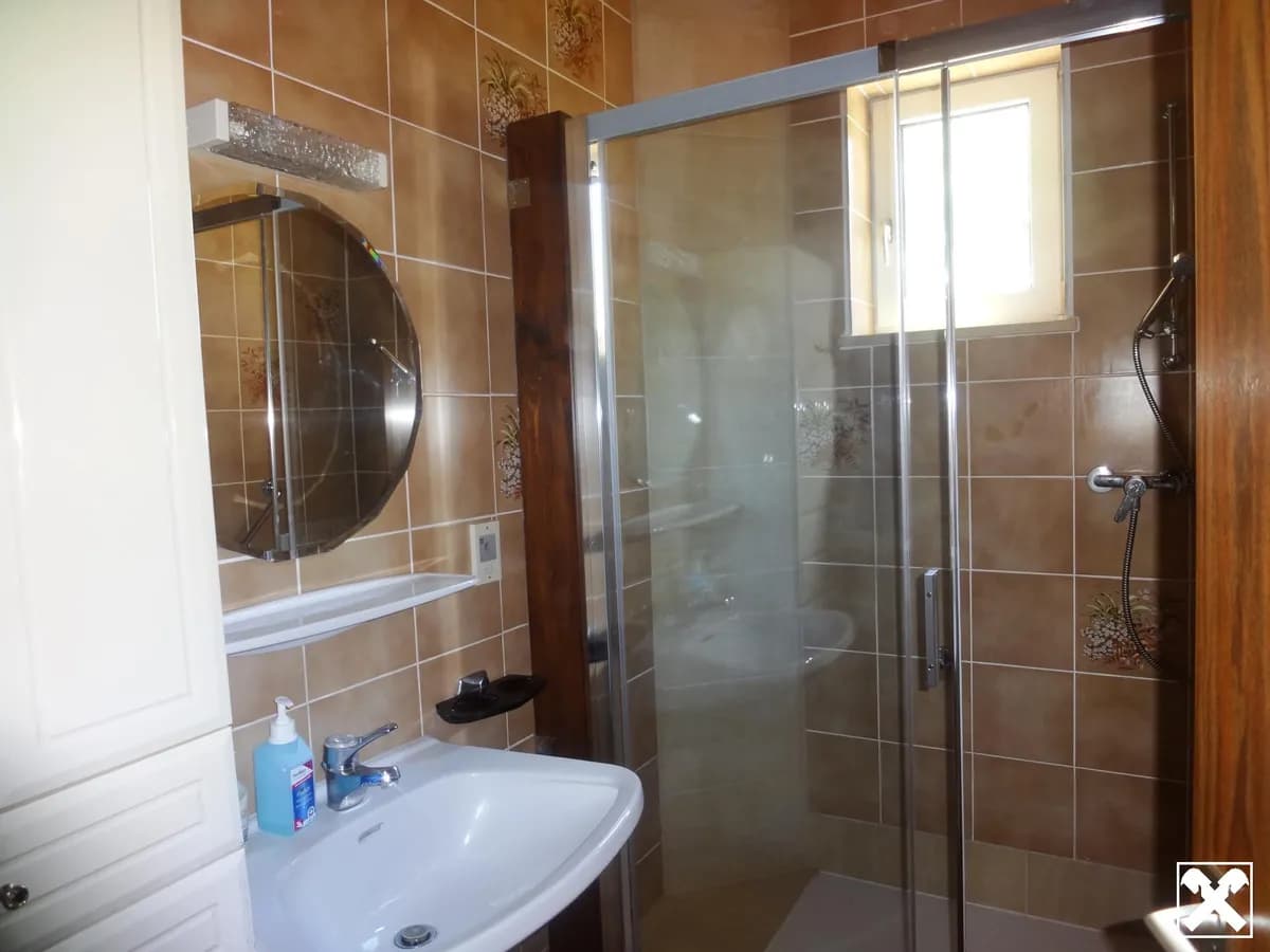 9-Zimmer-Haus kaufen in Eisenstadt - Umgebung – 255 m², € 980.000 – Bild 7 von 28