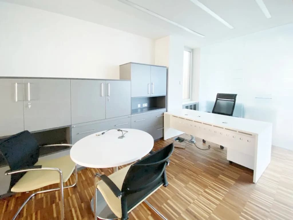 7-Zimmer-Gewerbeimmobilie kaufen in Wels-Land – 166 m², € 370.000 – Bild 8 von 14