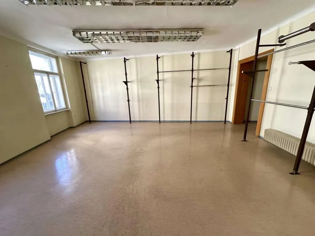 8-Zimmer-Gewerbeimmobilie mieten in Graz – 187 m², € 1.799 – Bild 2 von 22