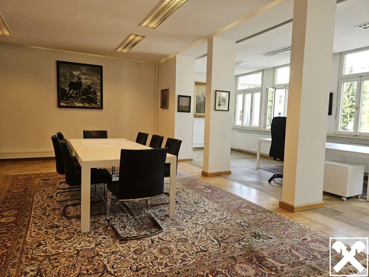 6-Zimmer-Gewerbeimmobilie mieten in Linz – 240 m², € 3.240 – Bild 2 von 10