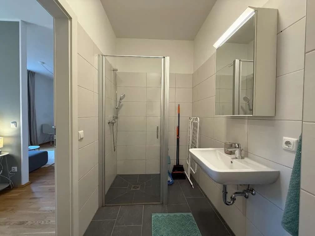 2-Zimmer-Wohnung mieten in Linz – 35 m², € 1.050 – Bild 12 von 18