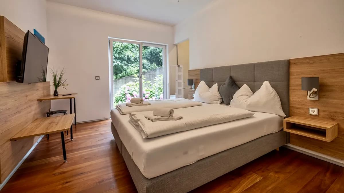 6-Zimmer-Immobilie kaufen in Linz Land – 220 m², € 1.890.000 – Bild 12 von 32