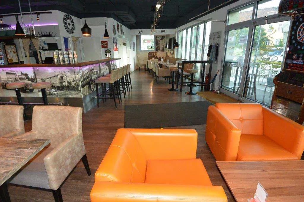 Gewerbeimmobilie mieten in Bruck an der Leitha – 147 m², € 2.465 – Bild 2 von 7