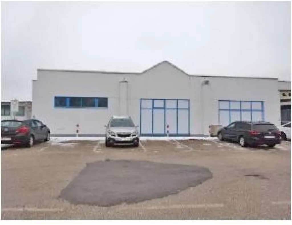 Gewerbeimmobilie mieten in Braunau am Inn – 191 m², € 2.500 – Bild 2 von 11