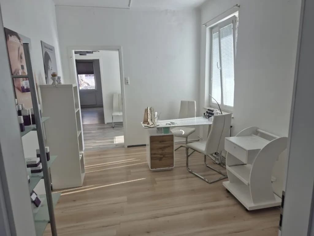 8-Zimmer-Haus kaufen in Wiener Neustadt – 360 m², € 785.000 – Bild 10 von 21
