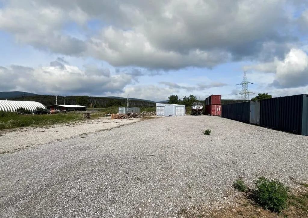 Immobilie kaufen in Neunkirchen – 5 000 m², € 550.000 – Bild 2 von 4