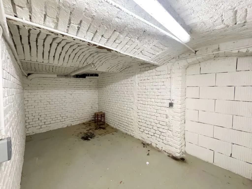 15-Zimmer-Gewerbeimmobilie mieten in Wien – 291 m², € 1.907 – Bild 18 von 28