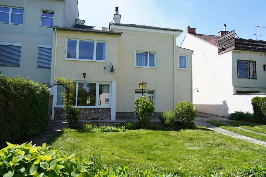 Haus kaufen in Mödling – 247 m², € 1.099.000