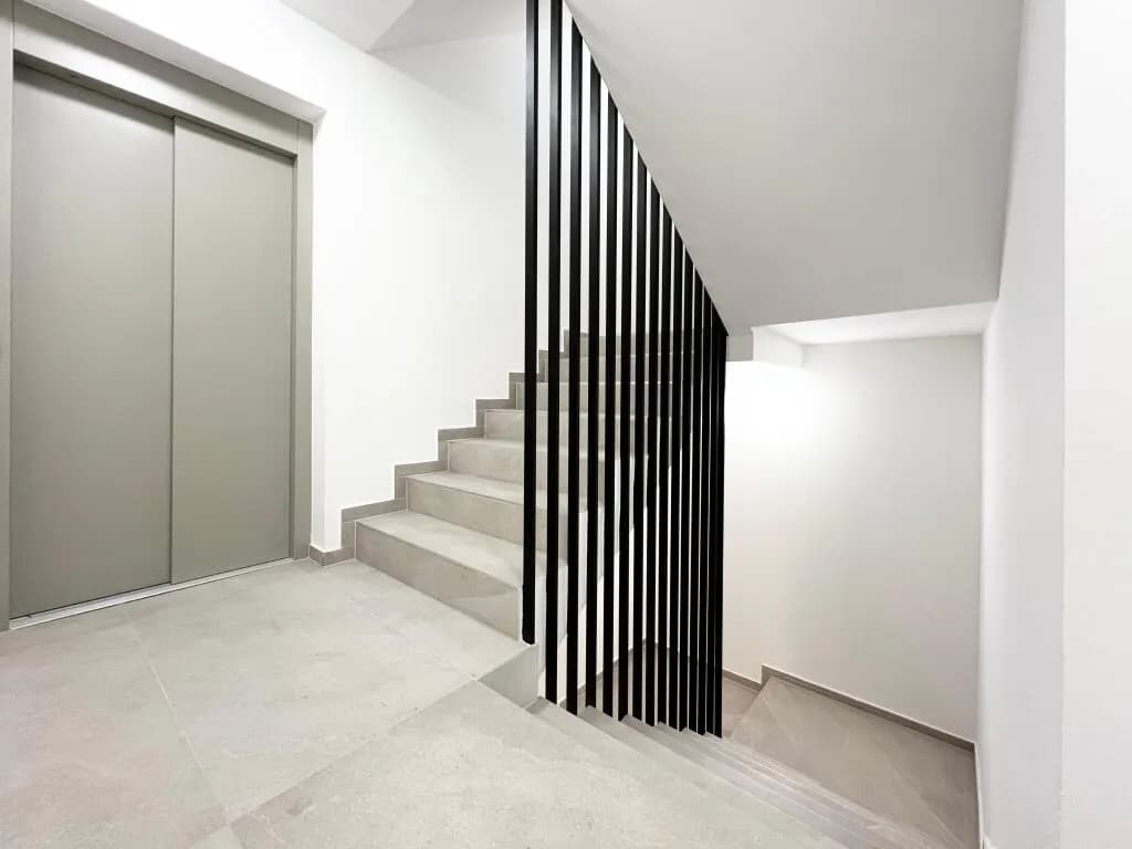 13-Zimmer-Gewerbeimmobilie kaufen in Wien – 368 m², € 1.800.000 – Bild 2 von 14