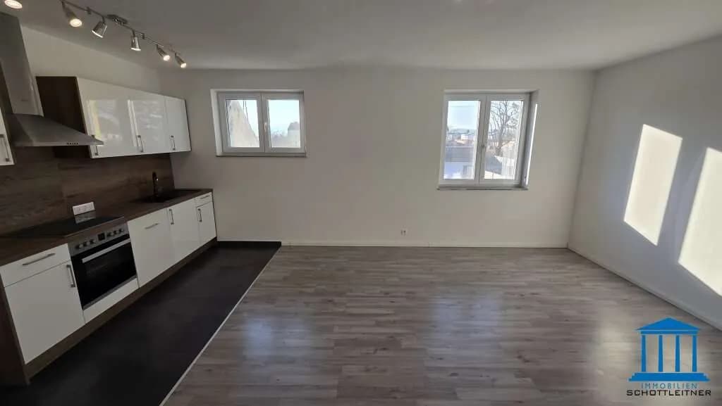 2-Zimmer-Gewerbeimmobilie mieten in Wiener Neustadt Land – 62 m², € 599 – Bild 2 von 16