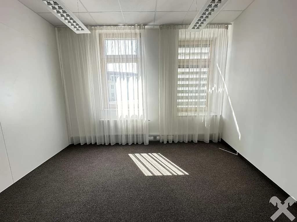 6-Zimmer-Gewerbeimmobilie mieten in Graz-Umgebung – 132 m², € 1.894 – Bild 3 von 9