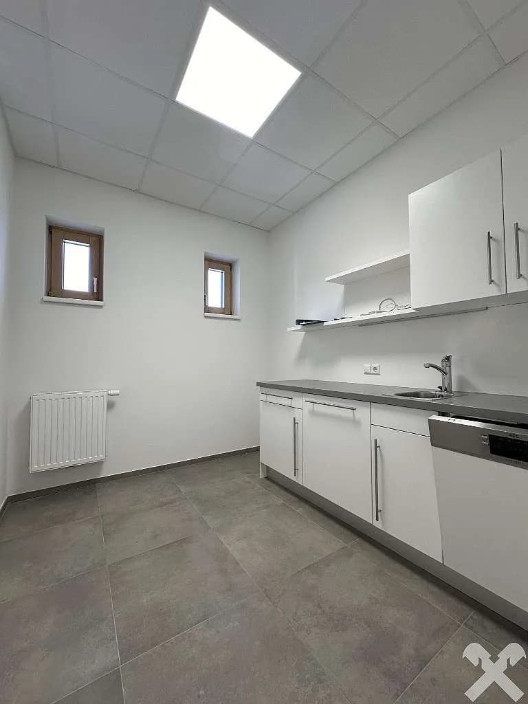 6-Zimmer-Gewerbeimmobilie mieten in Graz-Umgebung – 132 m², € 1.894 – Bild 5 von 9