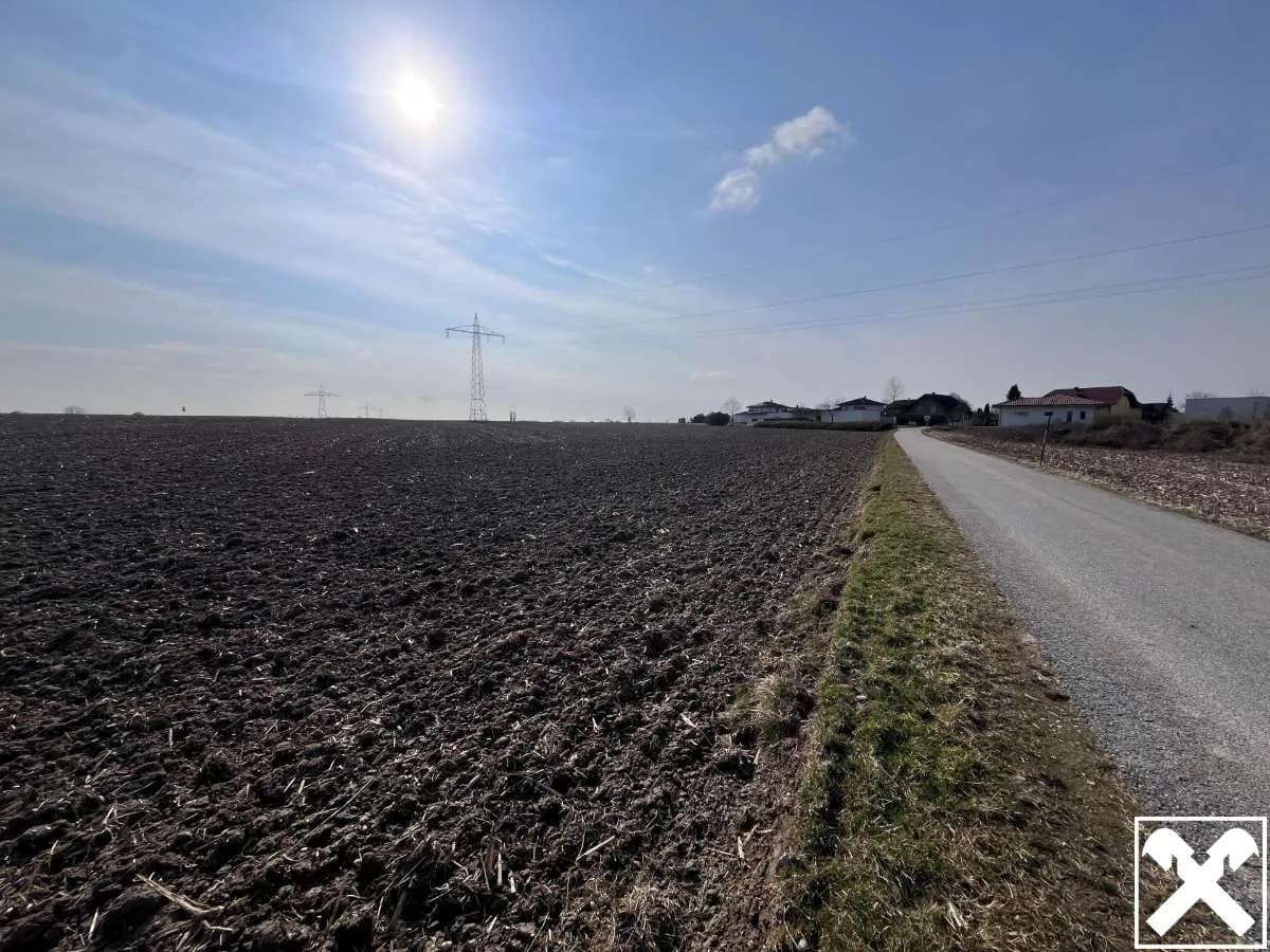 Grundstück kaufen in Schärding – 12 020 m² – Bild 2 von 4