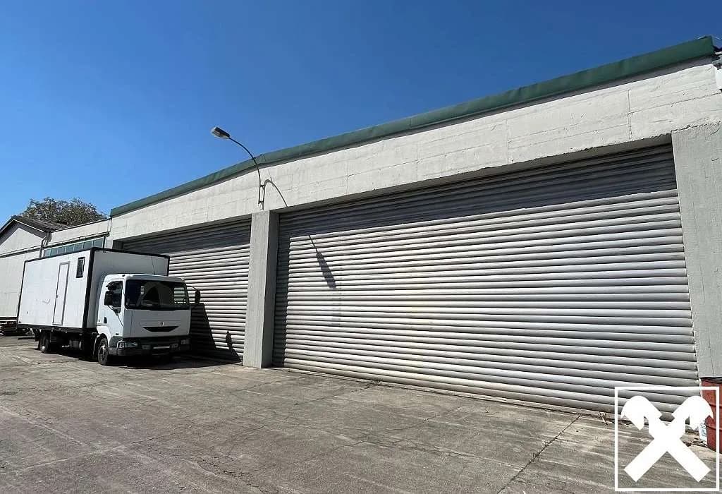 Immobilie mieten in Wels-Land – 400 m², € 2.400 – Bild 3 von 4