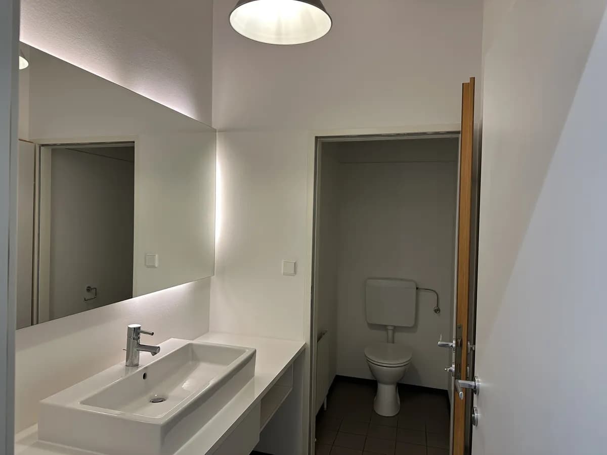 Gewerbeimmobilie mieten in Wien – 123 m², € 2.359 – Bild 7 von 12