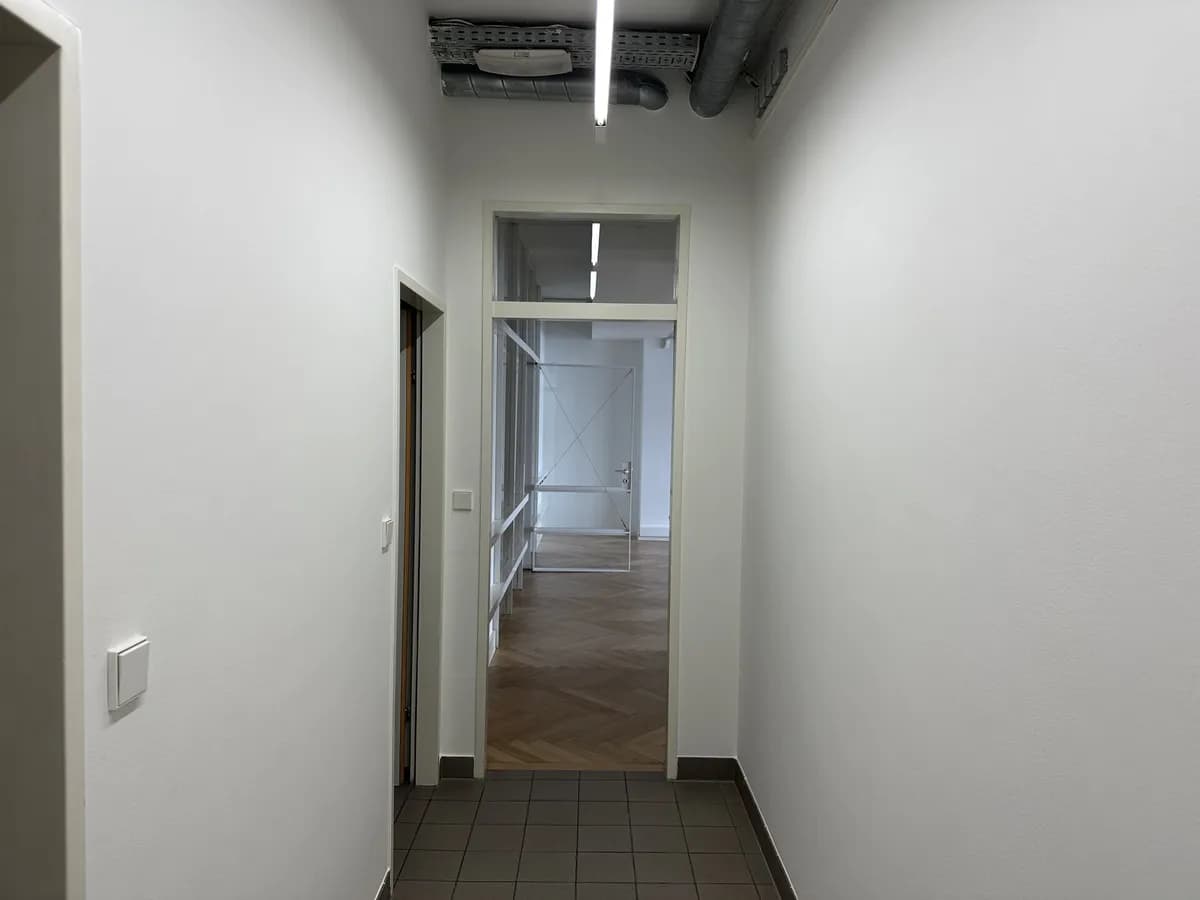 Gewerbeimmobilie mieten in Wien – 123 m², € 2.359 – Bild 8 von 12