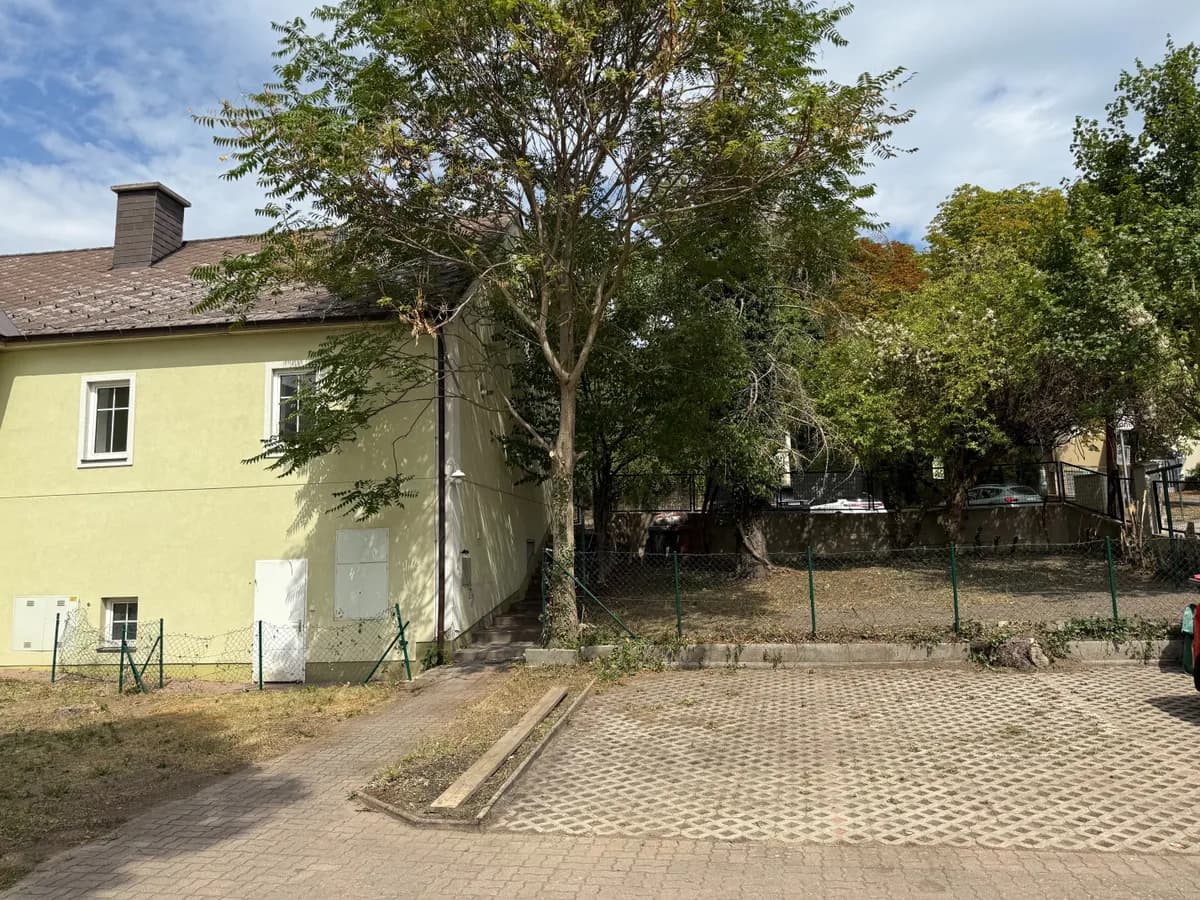 3-Zimmer-Haus kaufen in Baden – 153 m², € 269.000 – Bild 2 von 25
