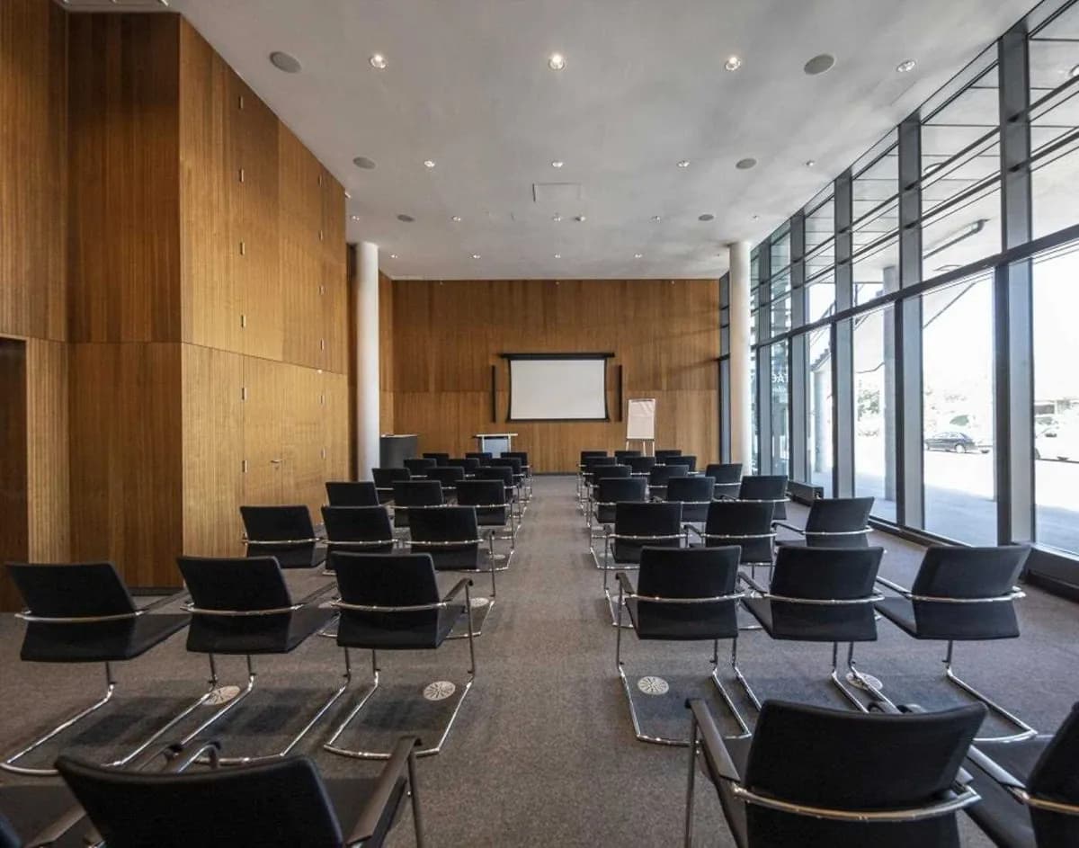 Gewerbeimmobilie mieten in Wien – 1 917 m², € 20 – Bild 8 von 11