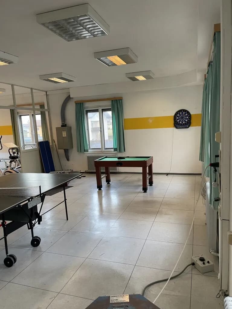 8-Zimmer-Gewerbeimmobilie mieten in Vöcklabruck – 233 m², € 1.977 – Bild 14 von 19
