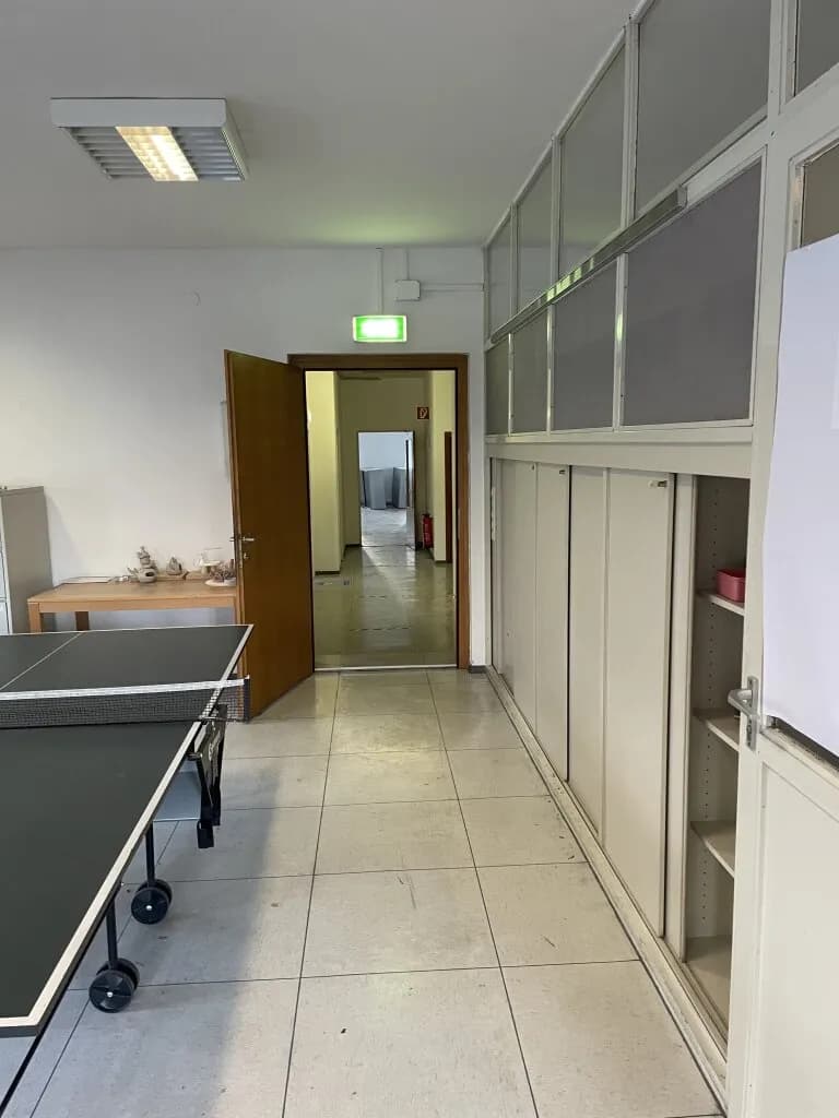 8-Zimmer-Gewerbeimmobilie mieten in Vöcklabruck – 233 m², € 1.977 – Bild 15 von 19