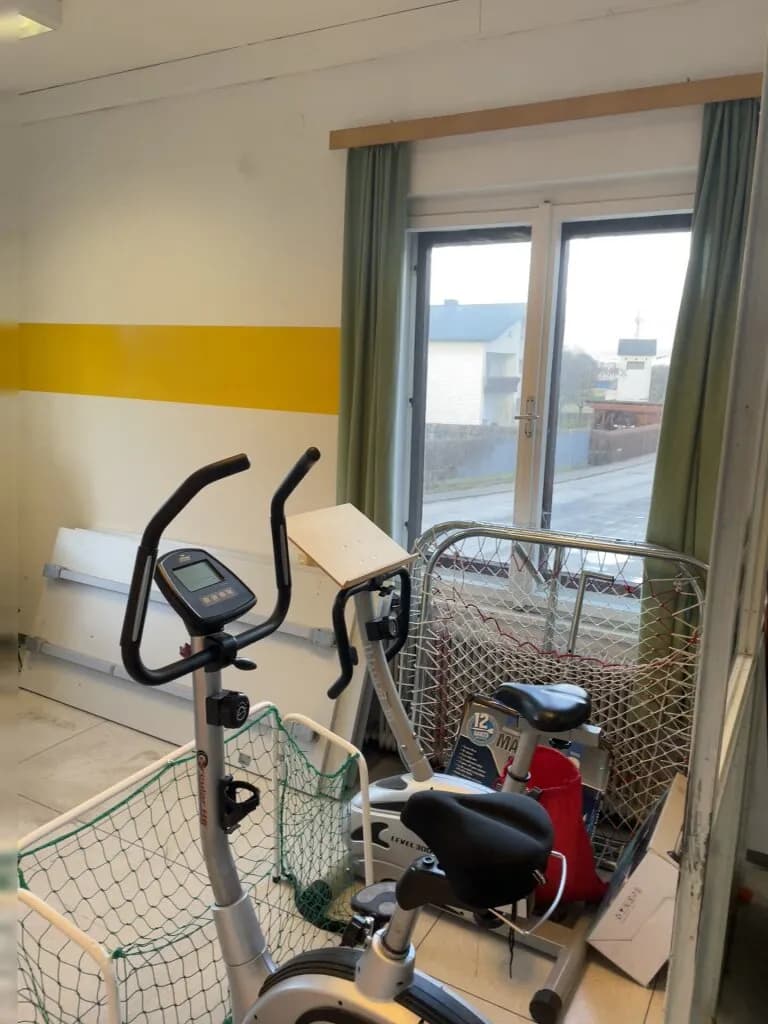 8-Zimmer-Gewerbeimmobilie mieten in Vöcklabruck – 233 m², € 1.977 – Bild 16 von 19