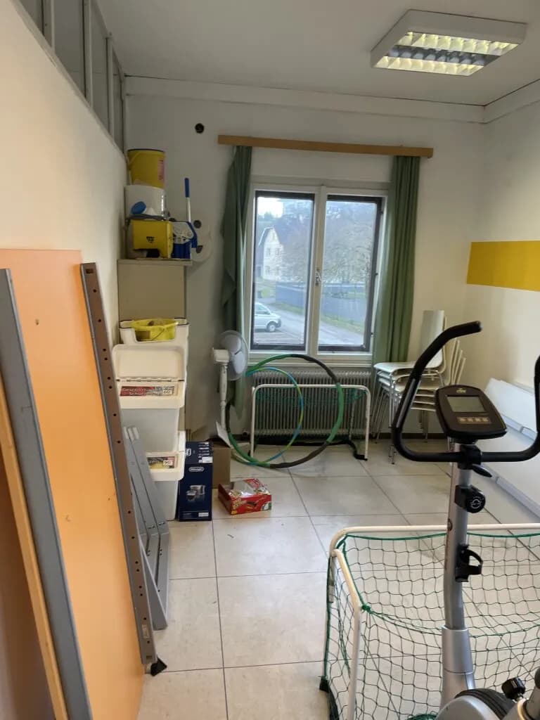 8-Zimmer-Gewerbeimmobilie mieten in Vöcklabruck – 233 m², € 1.977 – Bild 17 von 19