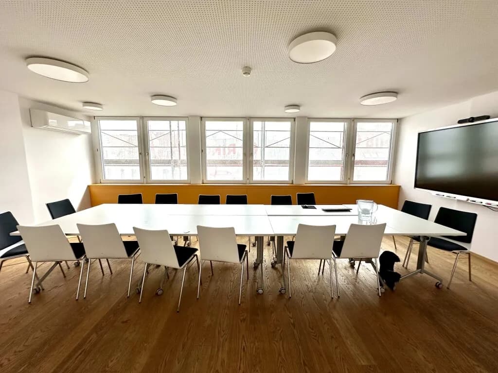 15-Zimmer-Gewerbeimmobilie mieten in Graz – 400 m², € 3.987
