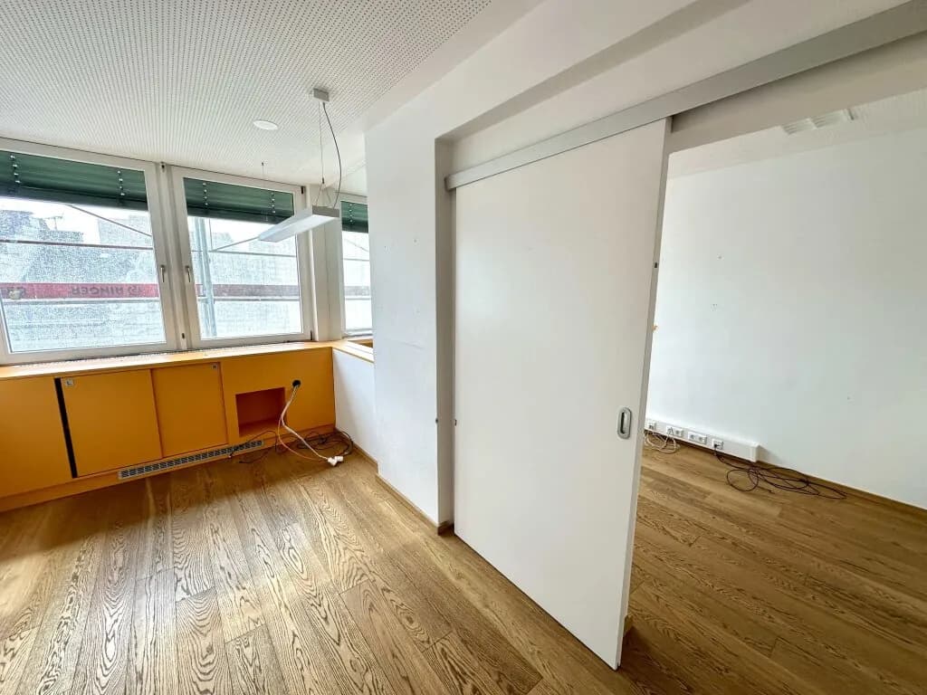 15-Zimmer-Gewerbeimmobilie mieten in Graz – 400 m², € 3.987 – Bild 6 von 31