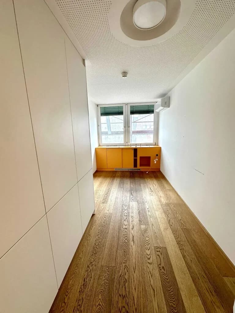 15-Zimmer-Gewerbeimmobilie mieten in Graz – 400 m², € 3.987 – Bild 10 von 31