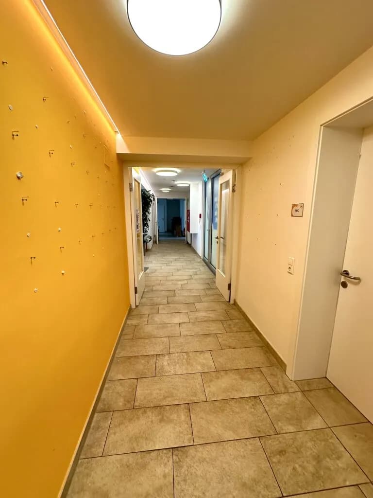 15-Zimmer-Gewerbeimmobilie mieten in Graz – 400 m², € 3.987 – Bild 28 von 31