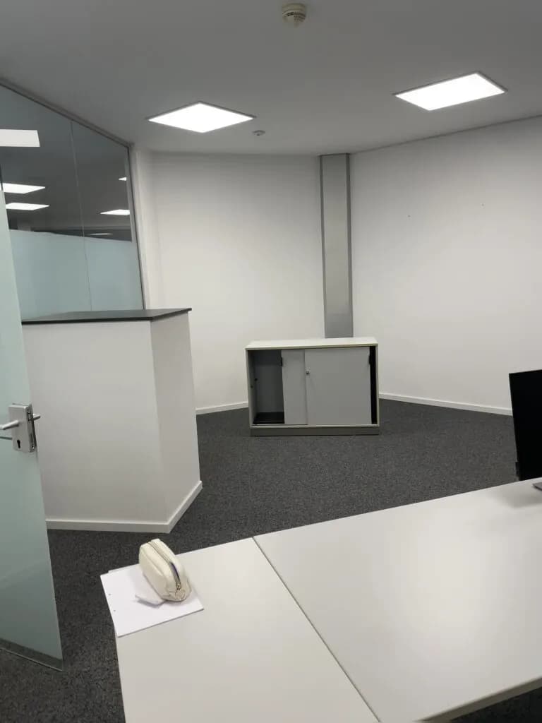 4-Zimmer-Gewerbeimmobilie mieten in Vöcklabruck – 126 m², € 1.323 – Bild 12 von 19