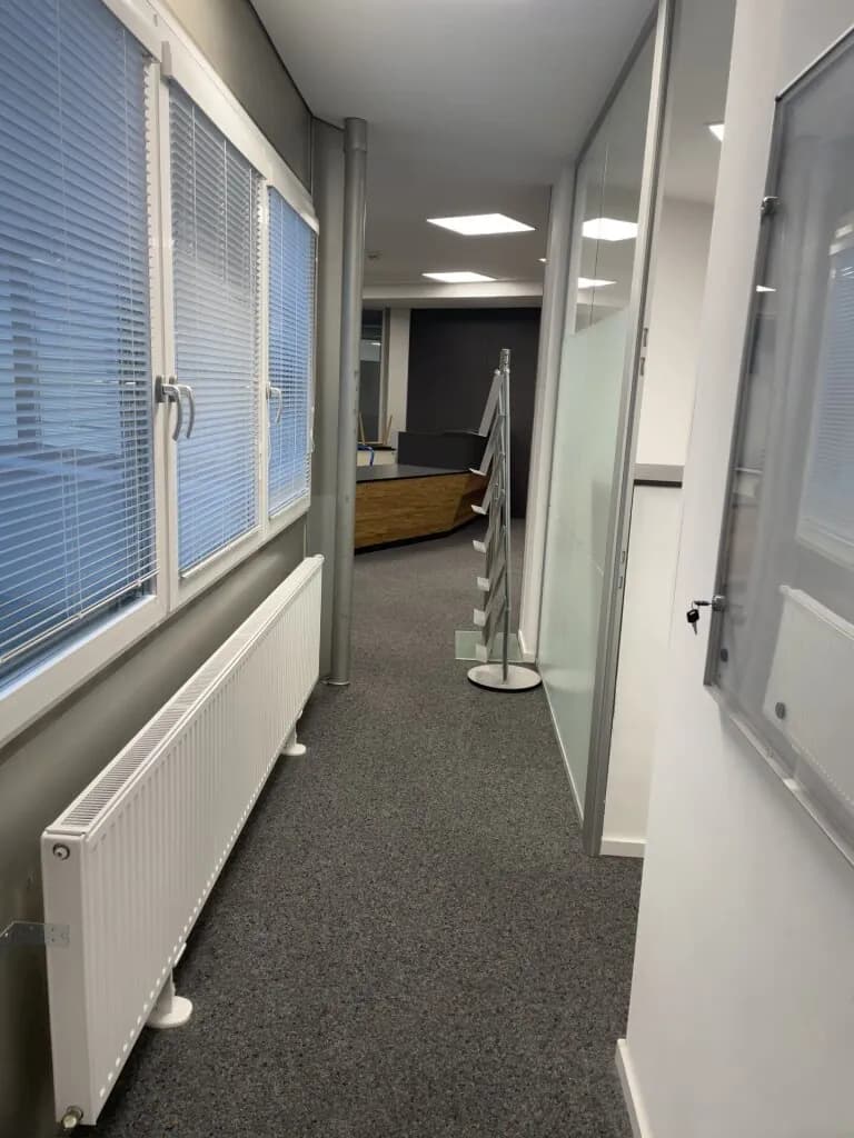 4-Zimmer-Gewerbeimmobilie mieten in Vöcklabruck – 126 m², € 1.323 – Bild 15 von 19