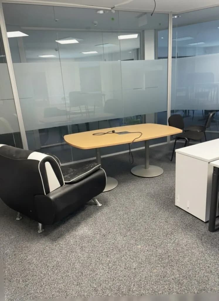 4-Zimmer-Gewerbeimmobilie mieten in Vöcklabruck – 126 m², € 1.323 – Bild 16 von 19