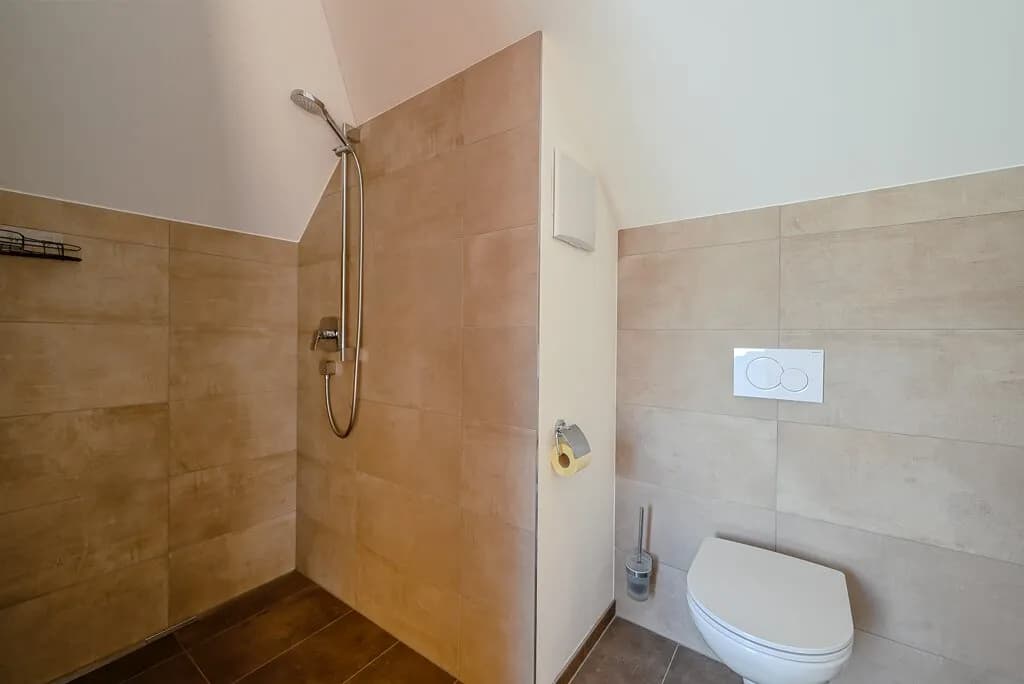 3-Zimmer-Wohnung mieten in Kufstein – 110 m², € 1.735 – Bild 7 von 8