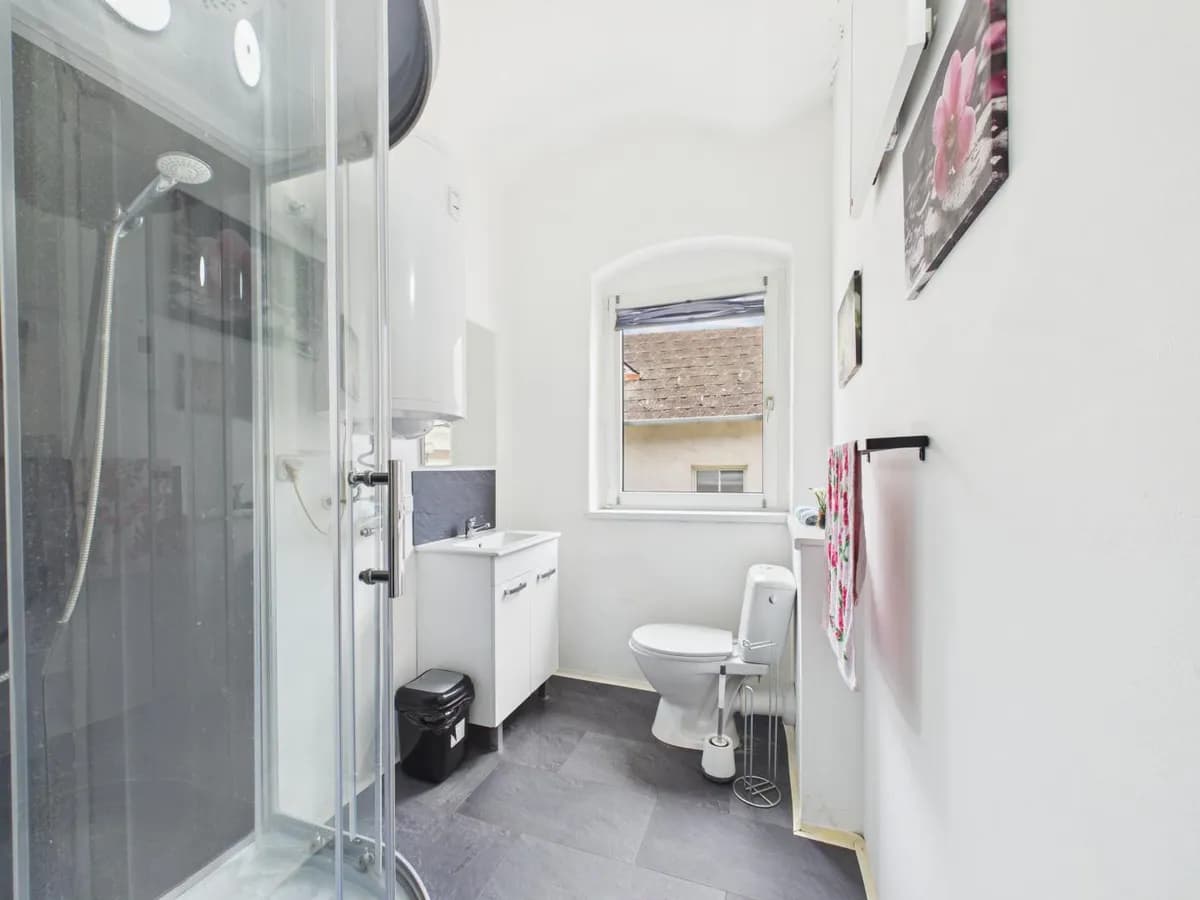 7-Zimmer-Gewerbeimmobilie kaufen in Wels – 109,01 m², € 350.000 – Bild 23 von 40