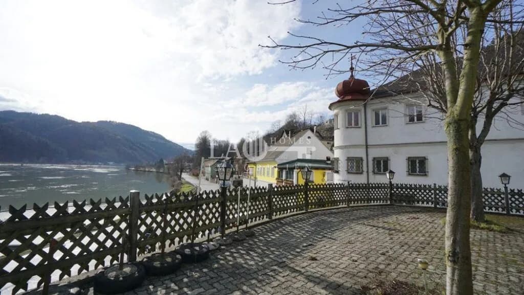 Gewerbeimmobilie kaufen in Perg – 2 085 m², € 890.000 – Bild 2 von 2