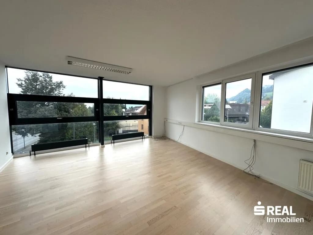 Gewerbeimmobilie mieten in Dornbirn – 137 m², € 1.982 – Bild 7 von 9
