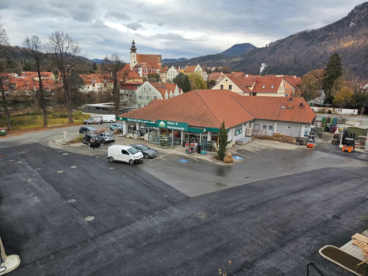 Gewerbeimmobilie mieten in Graz-Umgebung – 834 m², € 8
