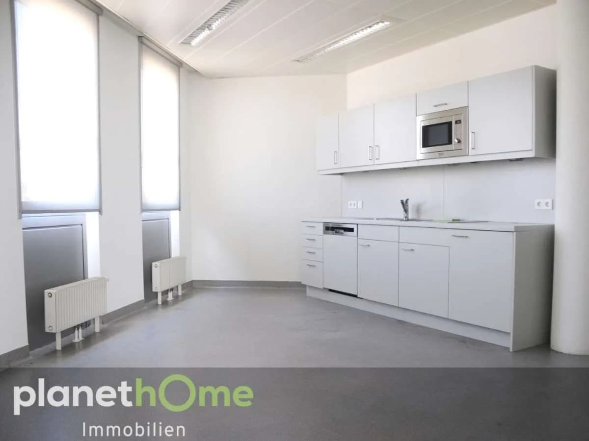 4-Zimmer-Gewerbeimmobilie mieten in Eisenstadt – 195 m², € 3.308 – Bild 8 von 14