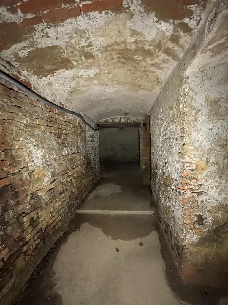 Immobilie kaufen in Wien – 75 m², € 40.000 – Bild 2 von 12
