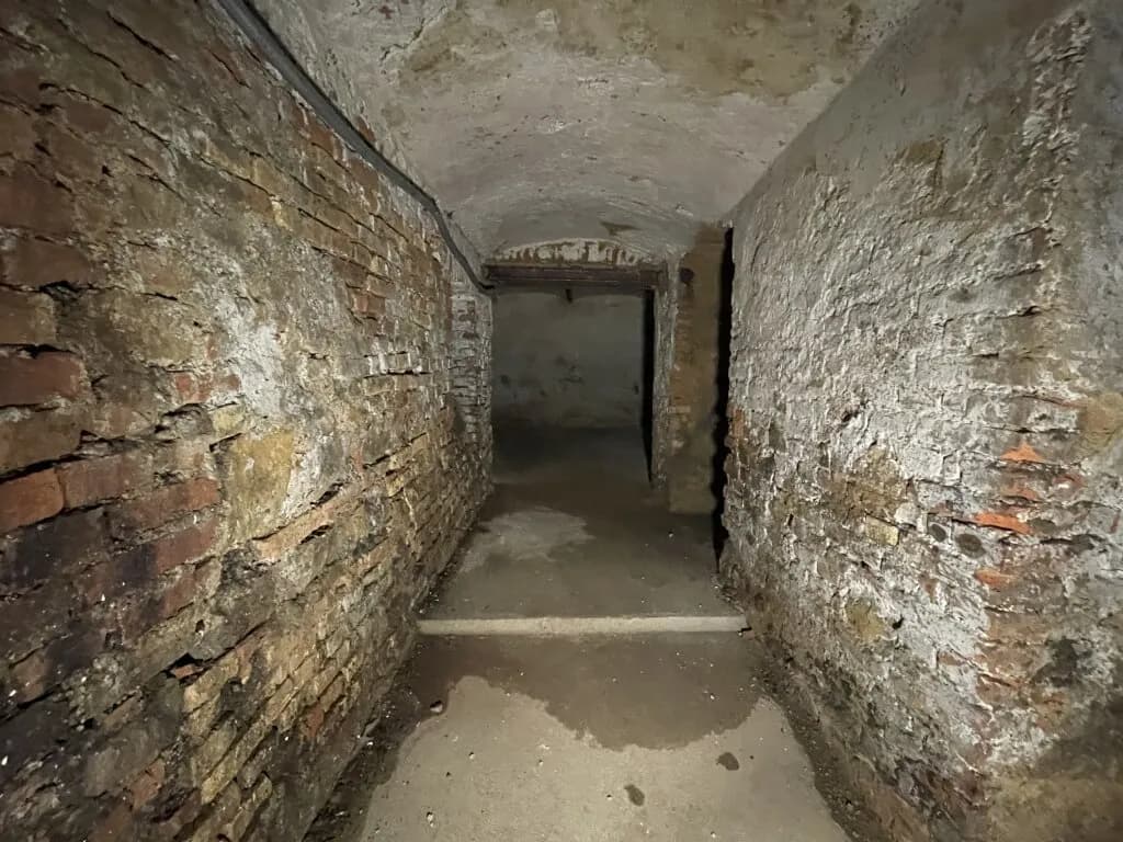 Immobilie kaufen in Wien – 75 m², € 40.000 – Bild 11 von 12