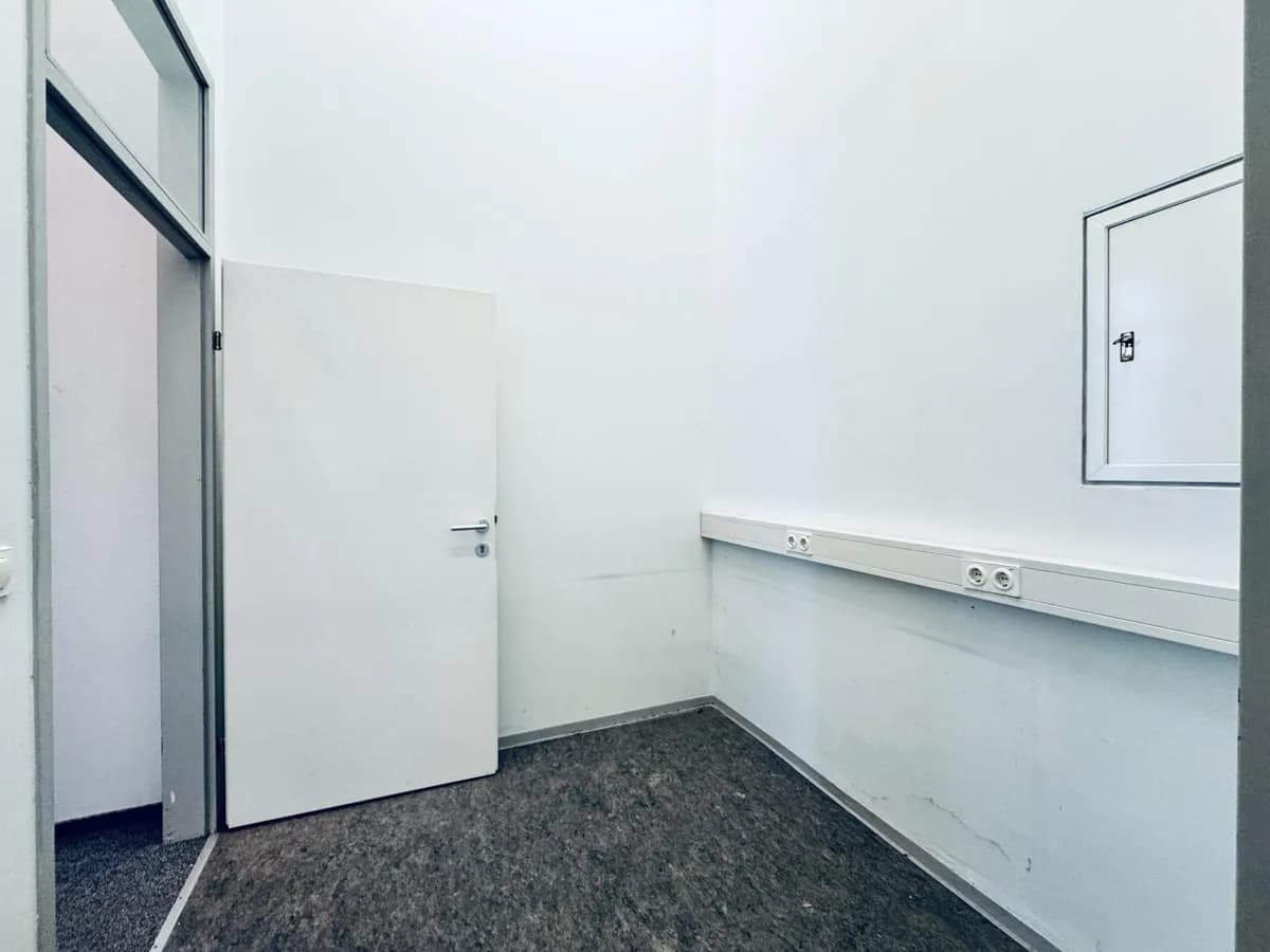 Gewerbeimmobilie mieten in Steyr – 267 m² – Bild 11 von 12