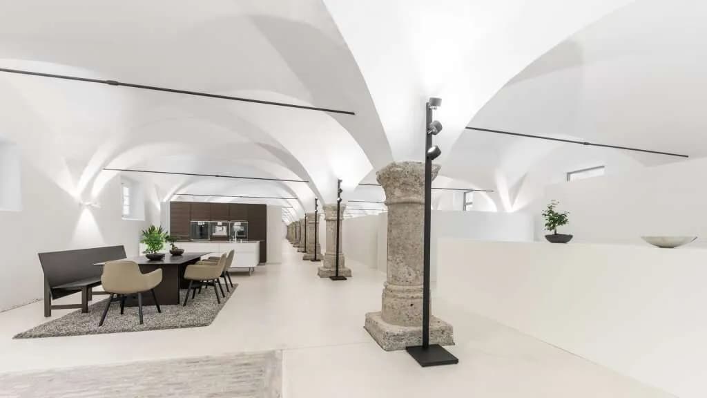 Gewerbeimmobilie mieten in Salzburg Stadt – 517 m², € 18