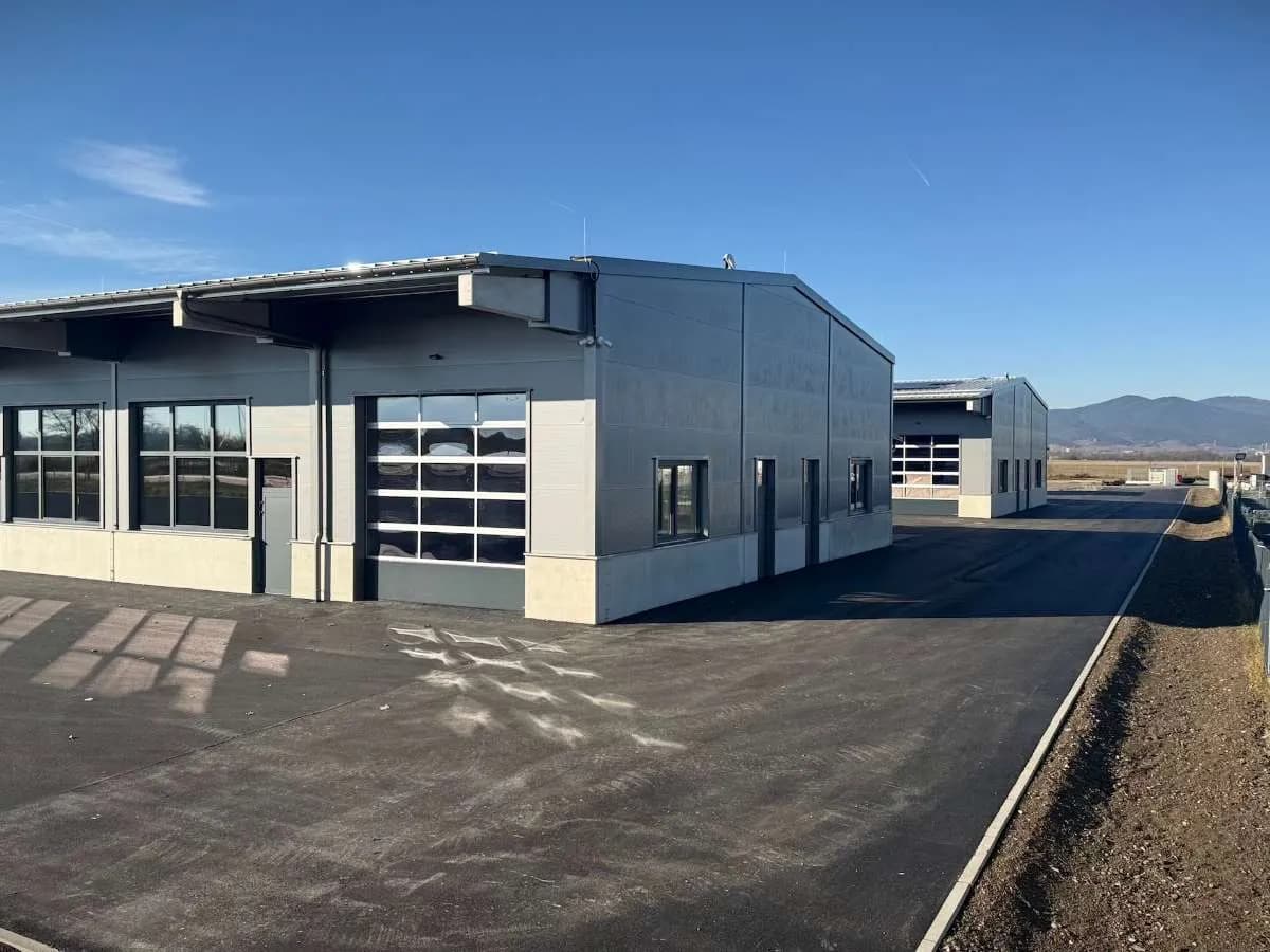 Gewerbeimmobilie mieten in Baden – 2 082 m², € 10 – Bild 17 von 49