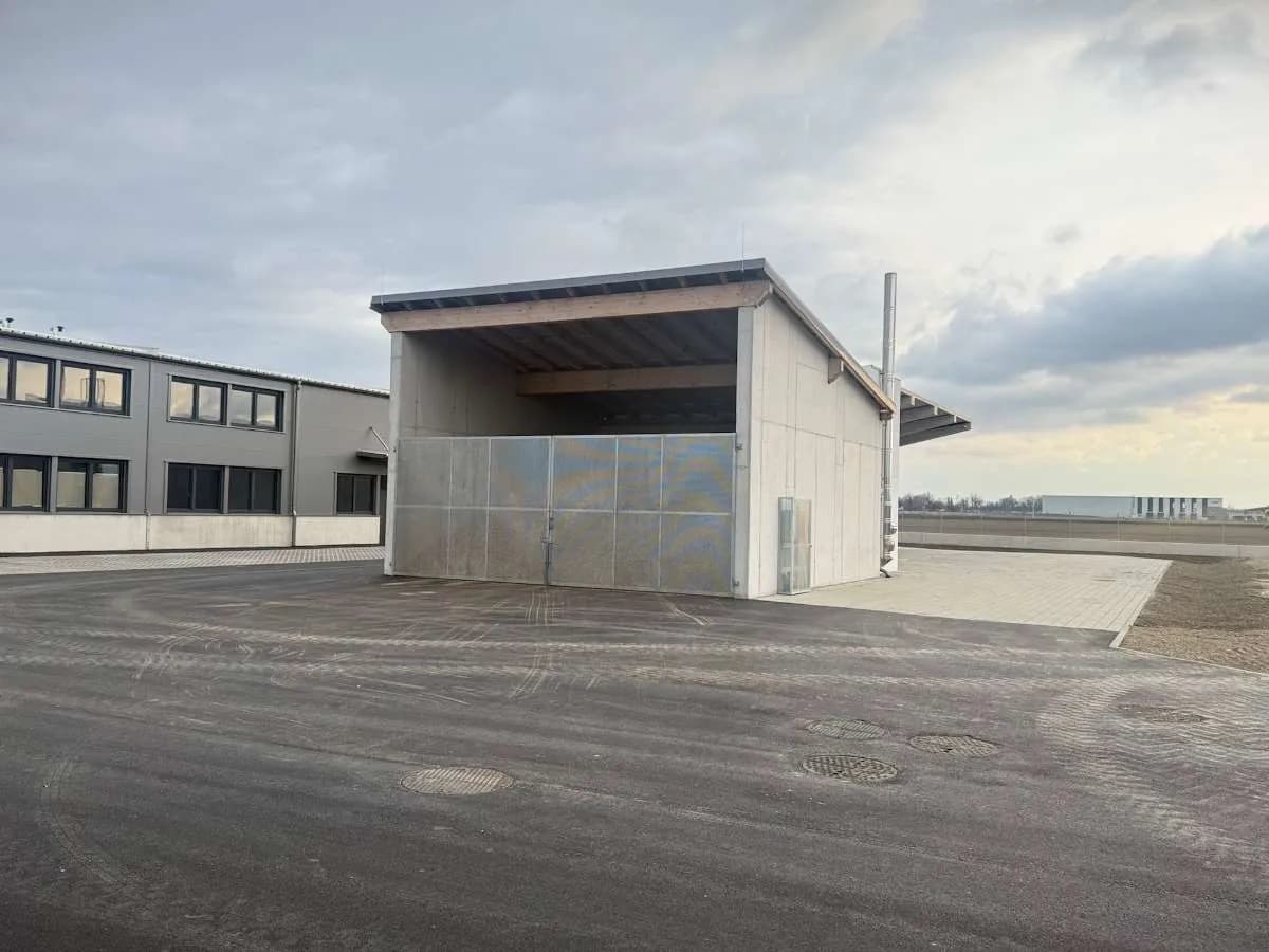 Gewerbeimmobilie mieten in Baden – 2 082 m², € 10 – Bild 23 von 49